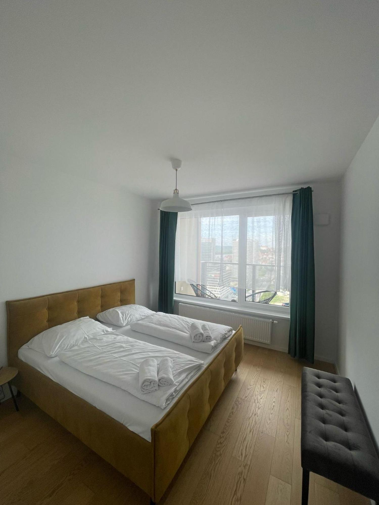 New Downtown Apartment Couple Minute From The Old Town 布拉迪斯拉发 外观 照片